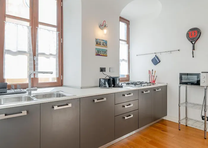 Apartment The Great Window By Toh Solution Turin